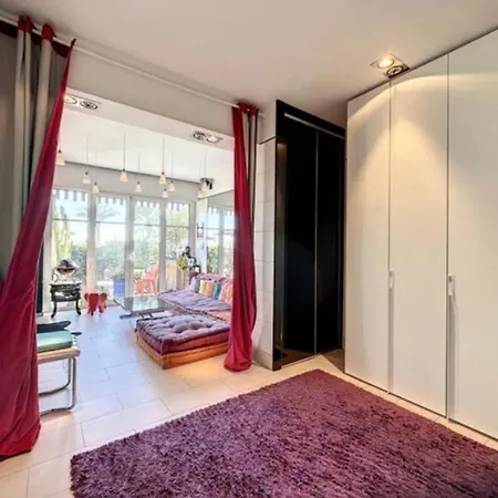Apartment Moderne En Bord De A 60 M² Parking Prive *