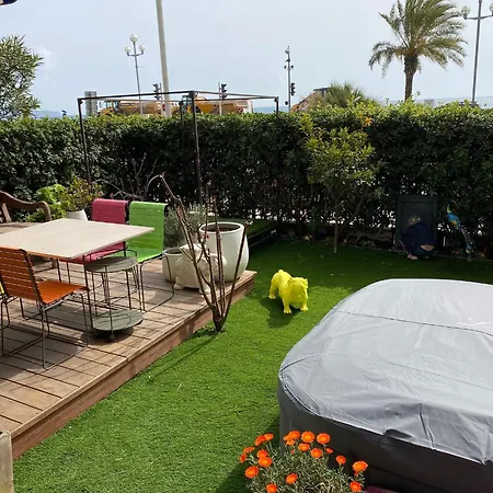 Moderne En Bord De A 60 M² Parking Prive Apartment